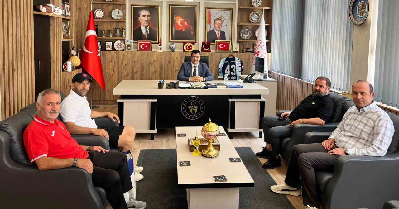 İŞİTME ENGELLİLER GENÇ FUTSAL MİLLİ TAKIMI AVRUPA MESAİSİ İÇİN KÜTAHYA'DA