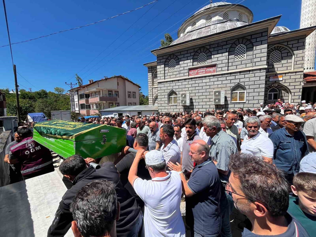 İSMAİL ÇINAR İÇİN OVACIK MERKEZ MÜFTÜ ŞABAN ŞENGÜL CAMİİ’NDE CENAZE TÖRENİ...