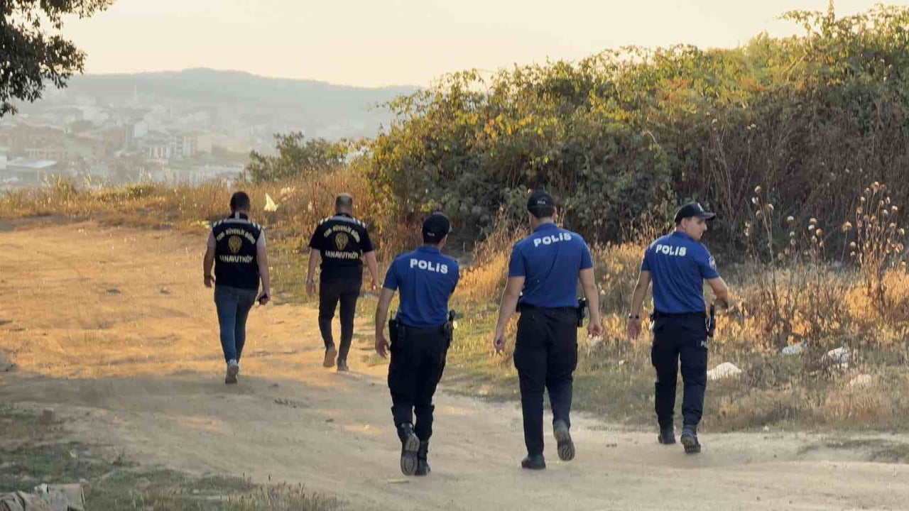İSTANBUL'DA ORMAN YANGINLARINA KARŞI ALINAN TEDBİRLER KAPSAMINDA ARNAVUTKÖY'DE DRON DESTEKLİ...