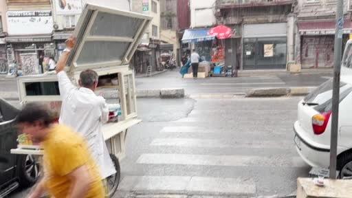 İstanbul'da sağanak yağış etkili oluyor