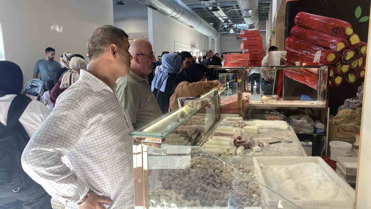 İSTANBUL’DA 4 GÜN BOYUNCA SÜRECEK NİĞDE TANITIM GÜNLERİ’NİN İLK GÜNÜNDE VATANDAŞLAR AKŞAM...