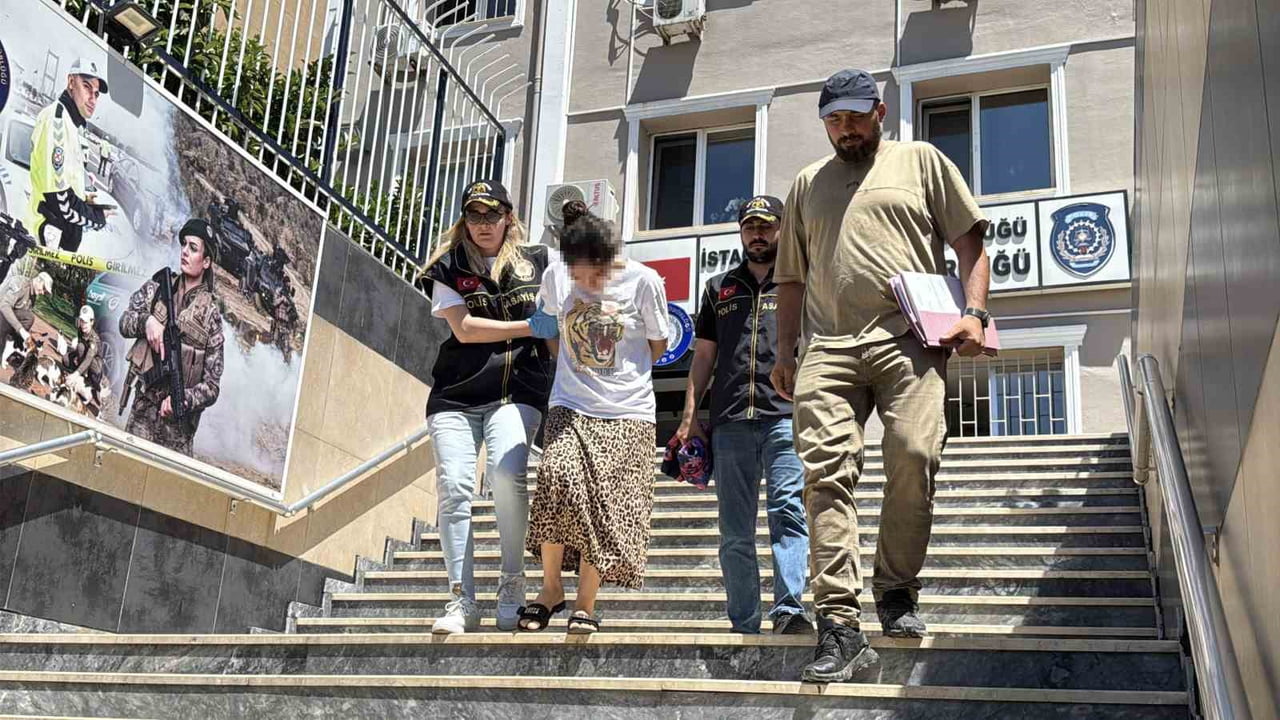 İSTANBUL’DA  HAKKINDA 157 AYRI HIRSIZLIK SUÇUNDAN KAYDI BULUNAN VE TOPLAM 127 YIL 27 GÜN...