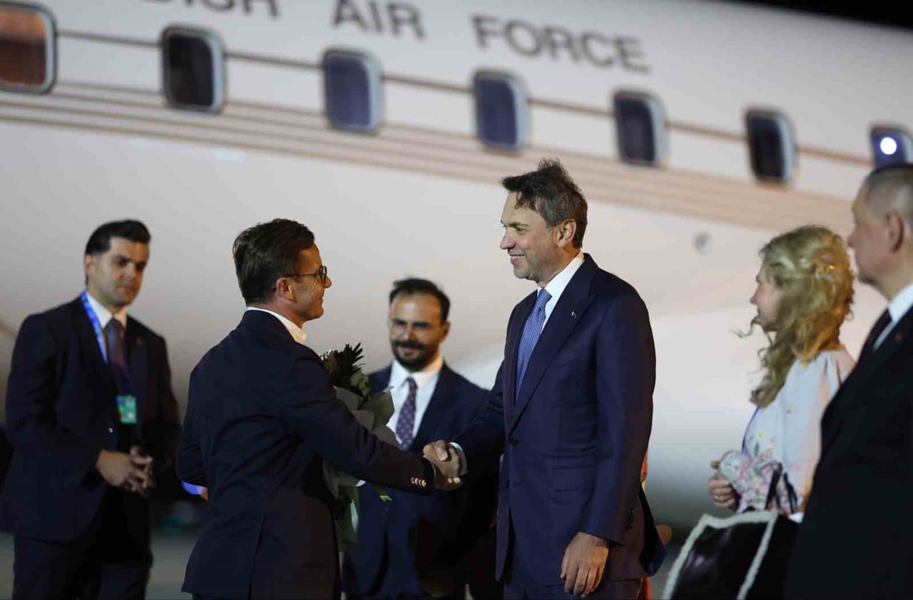 İSVEÇ BAŞBAKANI ULF KRİSTERSSON VE İZLANDA BAŞBAKANI KRİSTRN FROSTADTTİR, NATO ZİRVESİ'NE KATILMAK...
