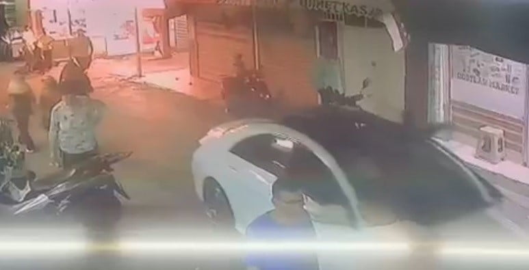 İZMİR'İN KONAK İLÇESİNDE, 28 YAŞINDAKİ ÖZCAN GİZAY'IN BIÇAKLANARAK ÖLDÜRÜLDÜĞÜ OLAYIN GÜVENLİK...