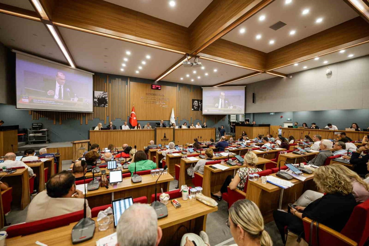 İZMİR BÜYÜKŞEHİR BELEDİYESİ TEMMUZ AYI OLAĞAN MECLİS TOPLANTISININ İKİNCİ BİRLEŞİMİ, BAŞKAN VEKİLİ...