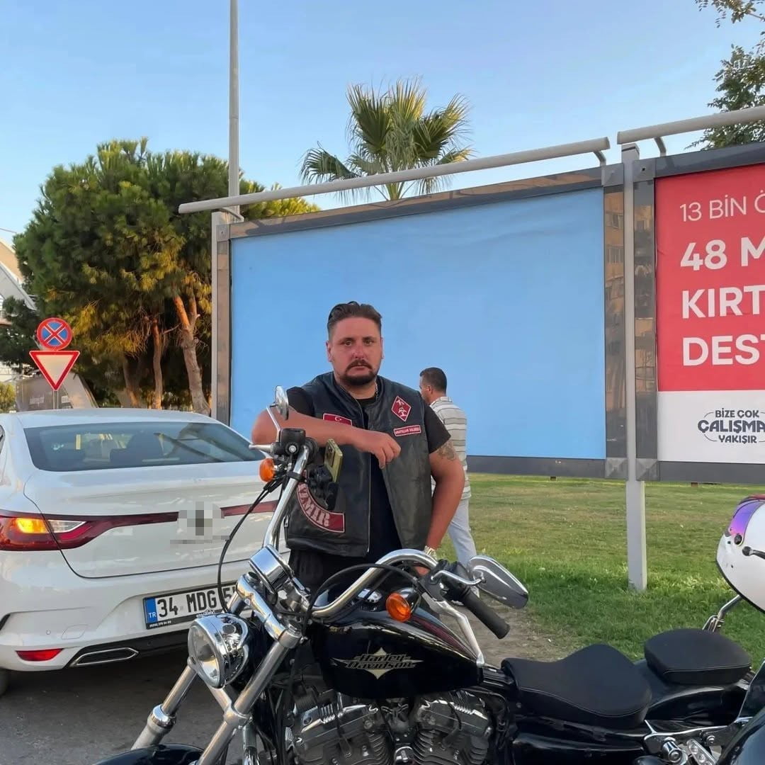 İZMİR CUMHURİYET BAŞSAVCILIĞI, BAYRAKLI İLÇESİNDE MOTOKURYE AKIN PAYAZ'IN HAYATINI KAYBETTİĞİ...