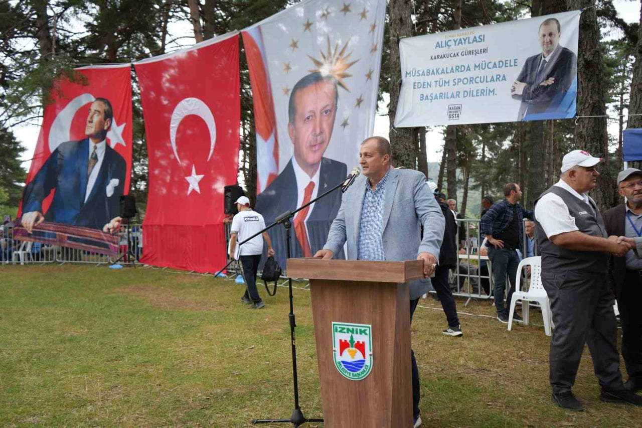 İZNİK, ELMALI MAHALLESİ ALIÇ YAYLASI KARAKUCAK GÜREŞLERİ MUHTEŞEM BİR KATILIM VE KIRAN KIRANA...
