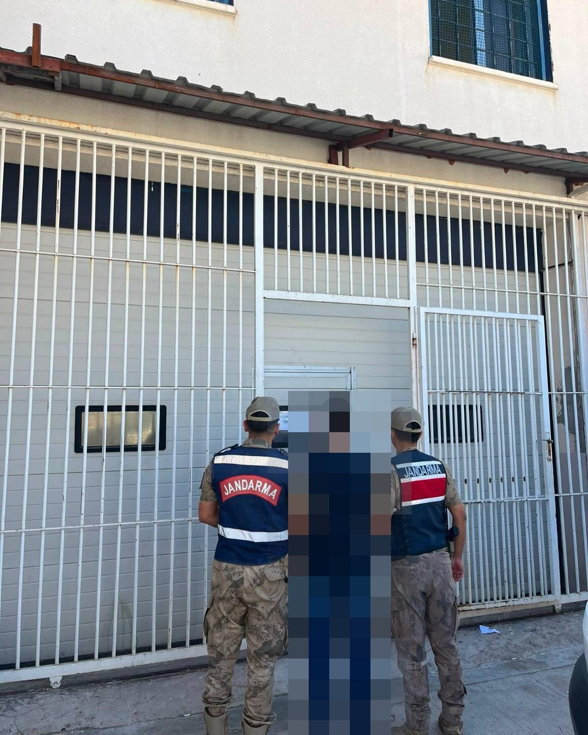 JANDARMA ARANAN 2 ŞAHSI YAKALADI