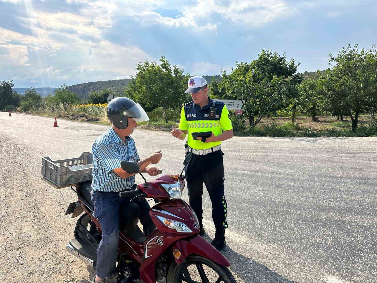 JANDARMADAN MOTOSİKLET SÜRÜCÜLERİNE HAYATİ UYARI