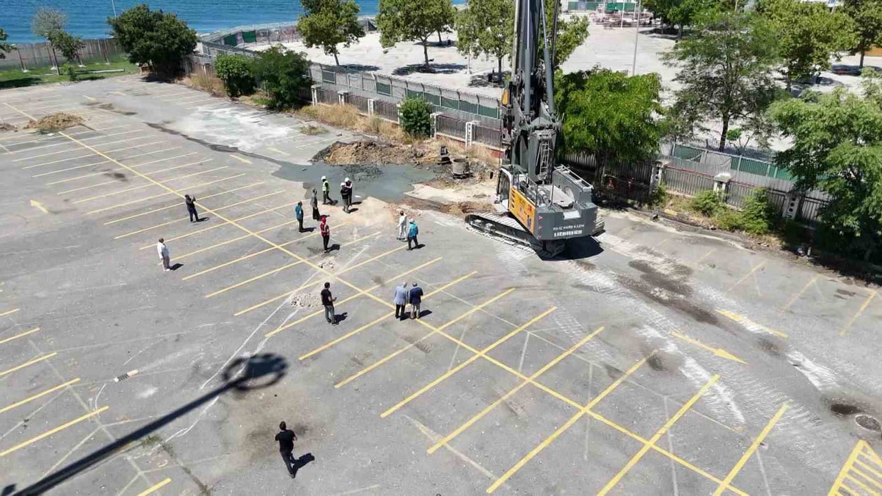 KADIKÖY RIHTIM CAMİİ İÇİN İLK KAZIK VURULDU