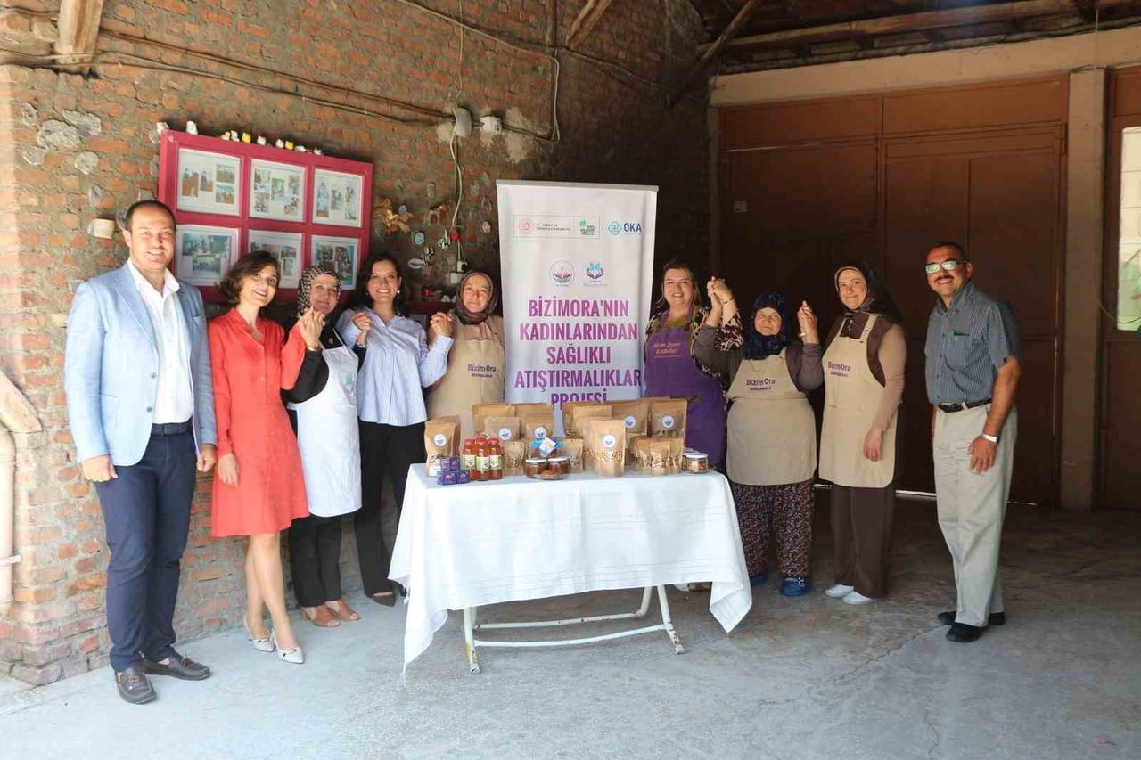 KADIN KOOPERATİFLERİNİN İŞ BİRLİĞİYLE YÜRÜTÜLEN PROJE; KENTİN YÖRESEL ÜRÜNLERİNİ KATMA DEĞERLİ...
