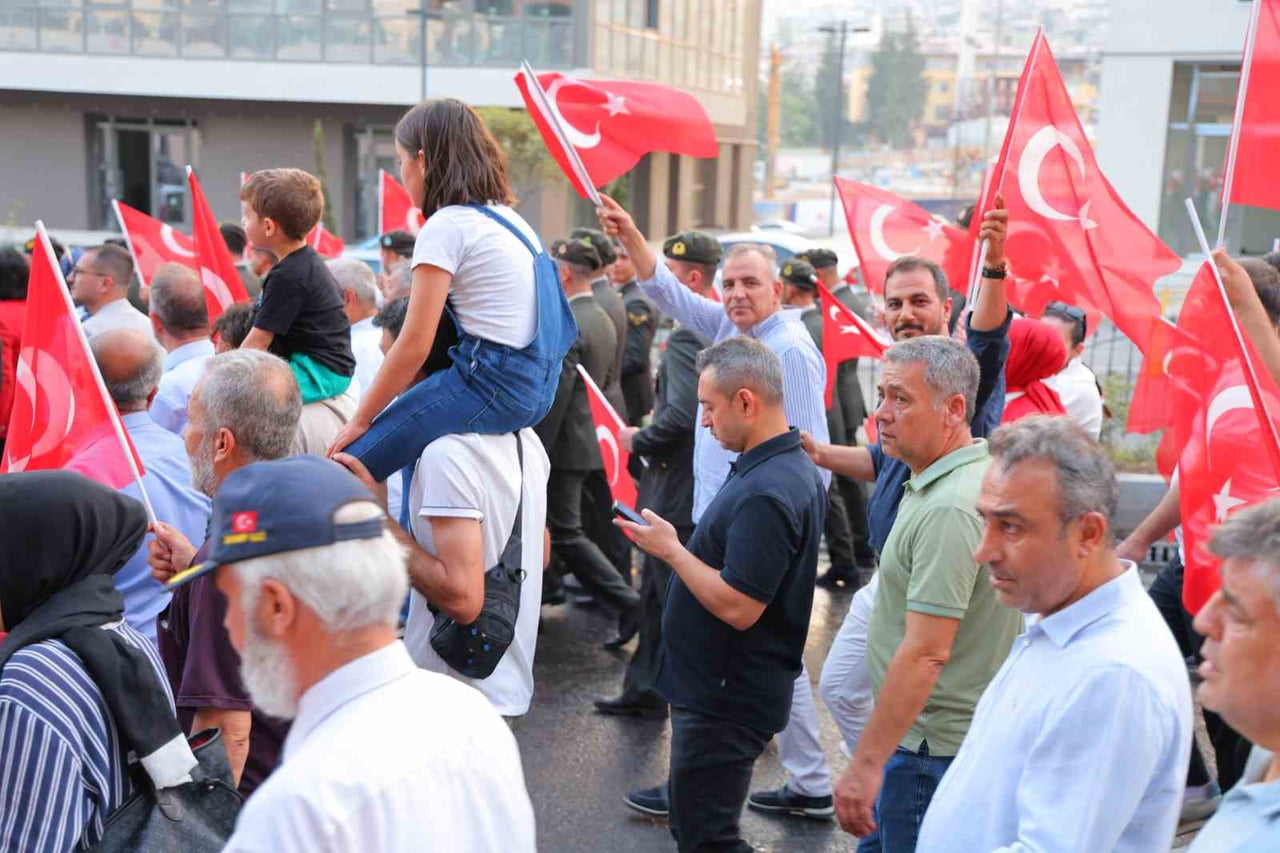 KAHRAMANMARAŞ'TA 15 TEMMUZ DEMOKRASİ VE MİLLİ BİRLİK GÜNÜ KAPSAMINDA DÜZENLENEN ANMA PROGRAMI...