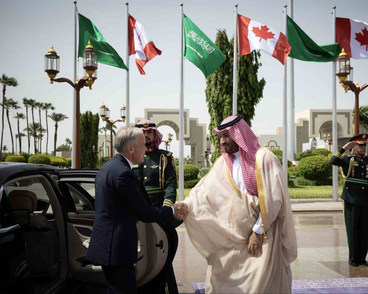 KANADA BAŞBAKANI MARK CARNEY, ANKARA’DA DÜZENLENEN NATO ZİRVESİ’NE KATILDIKTAN SONRA SUUDİ...