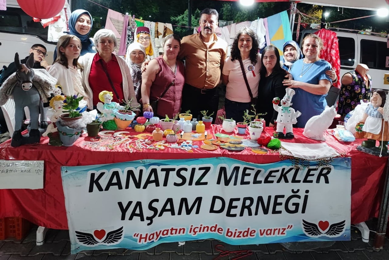 KANATSIZ MELEKLER YAŞAM DERNEĞİ, 2 ACIPAYAM KÜLTÜR, SANAT VE TARIM FESTİVALİ'NDE AÇTIĞI STANTLA...