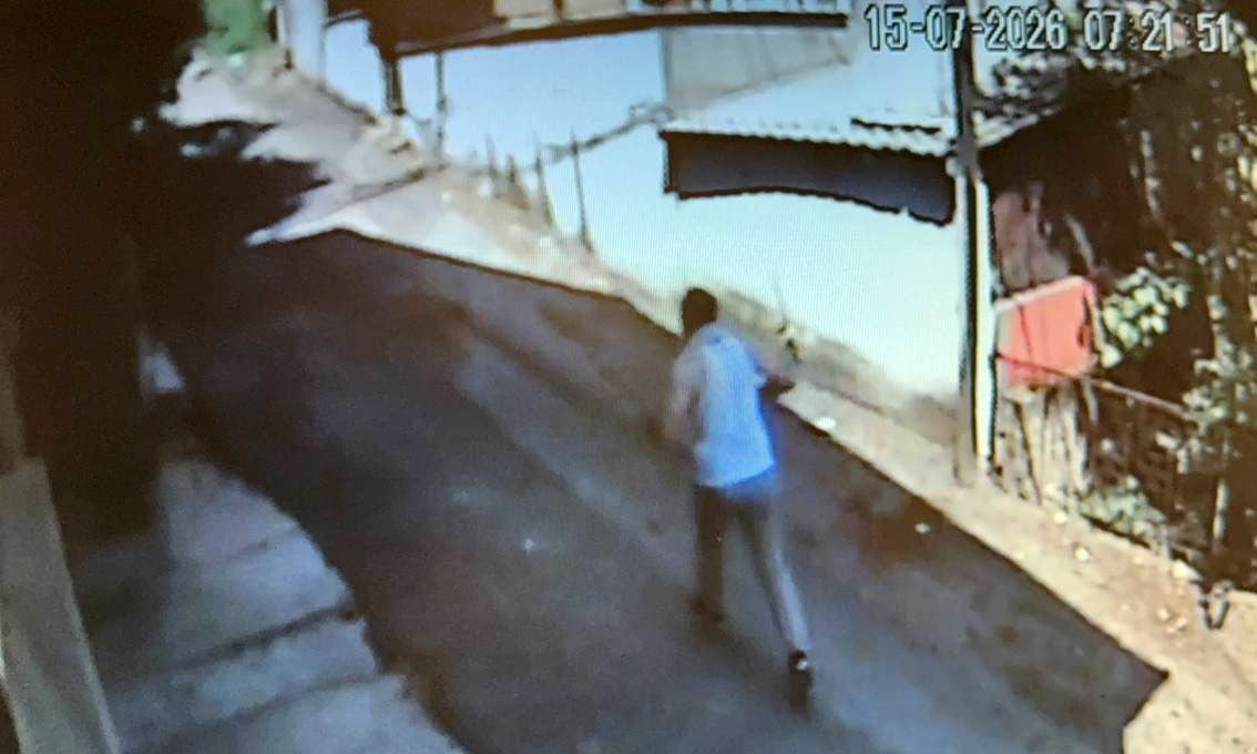 KARABÜK'TE POLİS EKİPLERİNİN 'DUR' İHTARINA UYMAYARAK KAÇAN SÜRÜCÜ, KULLANDIĞI ARACI TERK EDEREK...