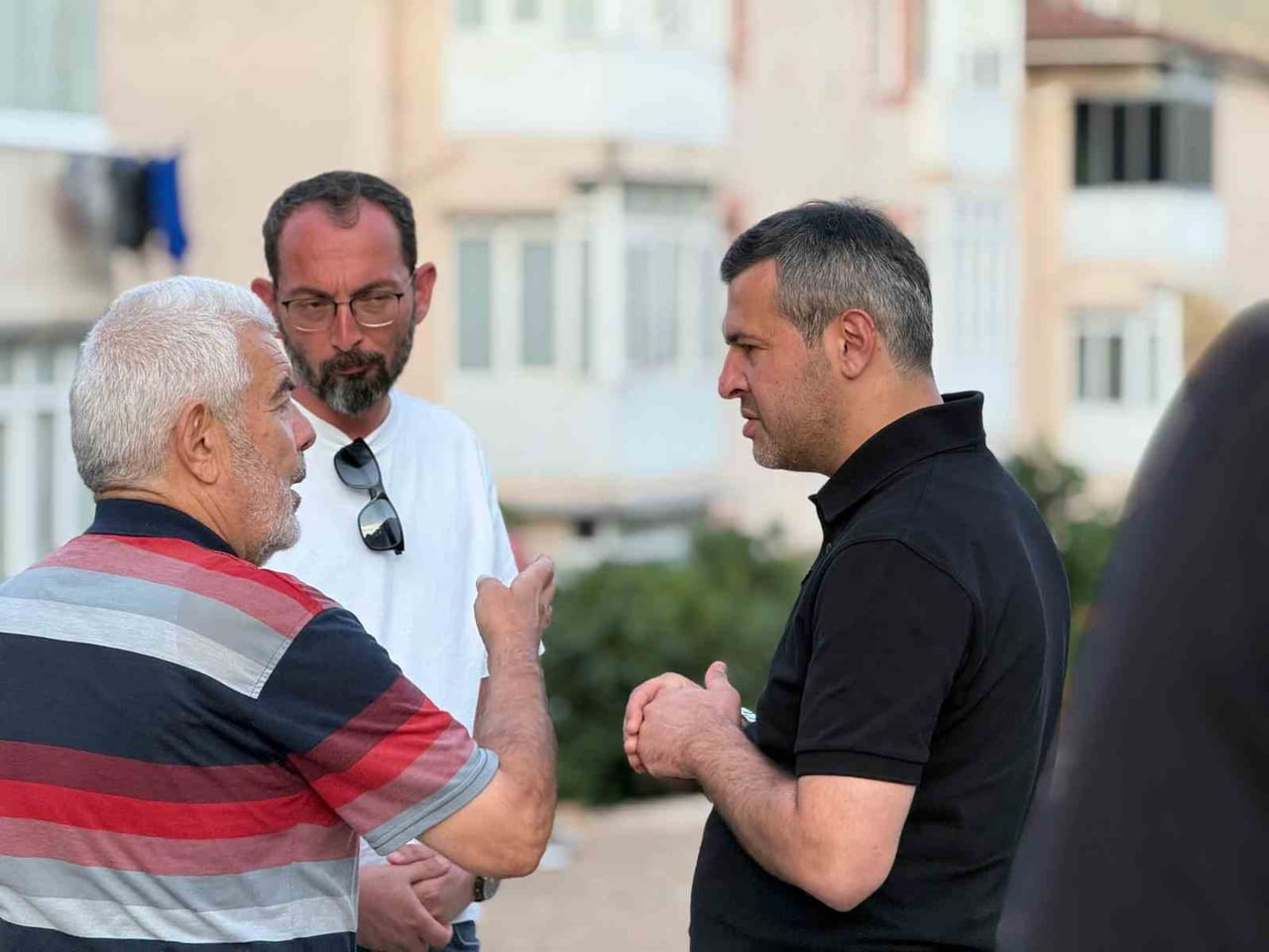 KARABÜK BELEDİYESİ TARAFINDAN BEŞBİNEVLER CUMHURİYET MAHALLESİ 33. CADDE'DE YÜRÜTÜLEN ALTYAPI VE...