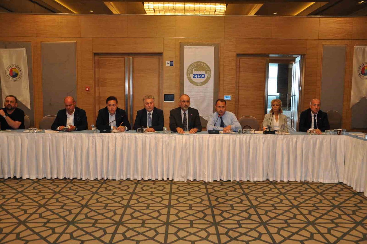 KARABÜK TİCARET VE SANAYİ ODASI (KTSO) YÖNETİM KURULU BAŞKANI FATİH ÇAPRAZ, FİLYOS LİMANI'NIN...