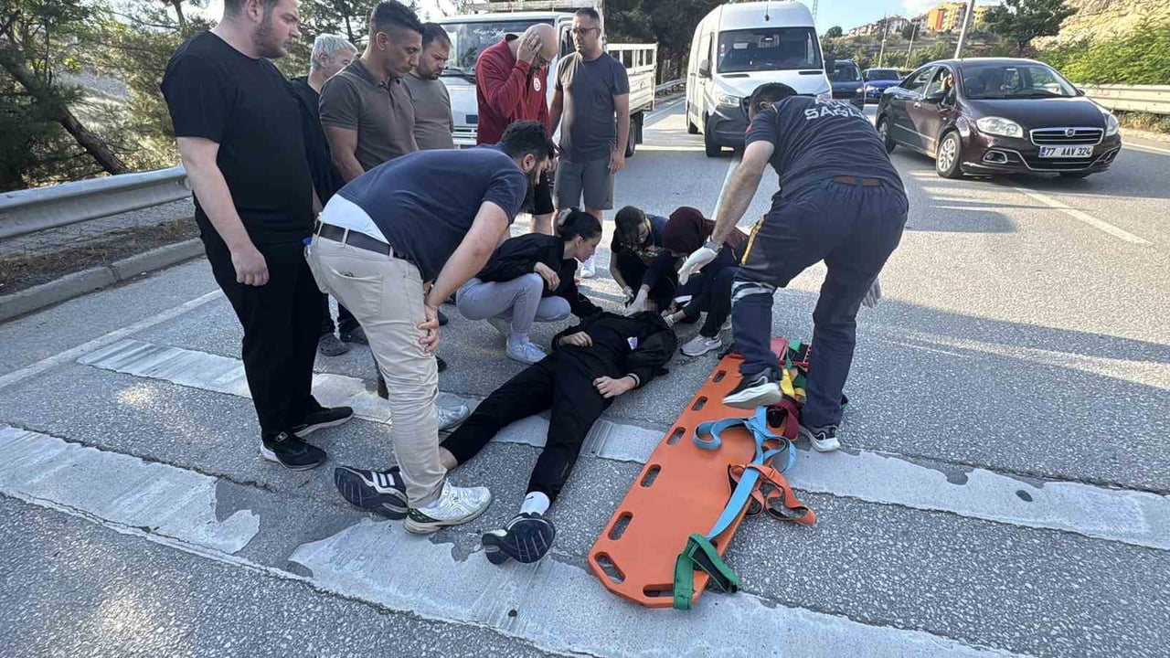 KARABÜK’ÜN SAFRANBOLU İLÇESİNDE KONTROLDEN ÇIKARAK DEVRİLEN MOTOSİKLETİN SÜRÜCÜSÜ...