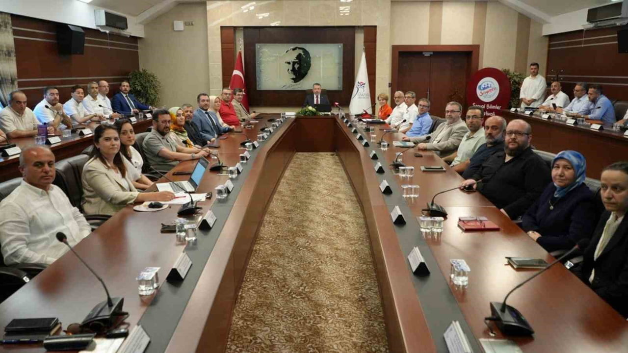 KARABÜK ÜNİVERSİTESİ TEMMUZ AYI SENATO TOPLANTISI'NDA BİLİMSEL ÜRETİM, ARAŞTIRMA ÜNİVERSİTESİ...