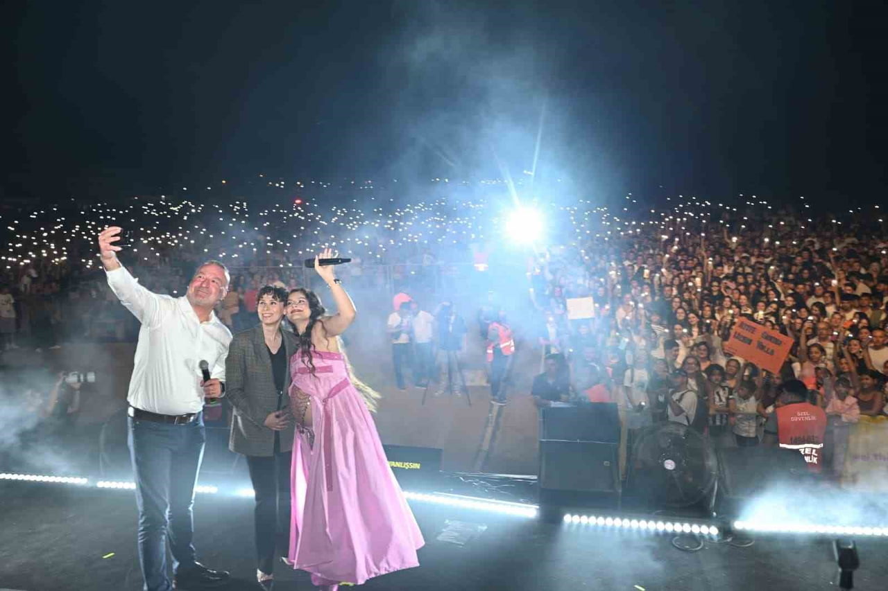KARACABEY BELEDİYESİ'NİN GELENEKSEL HALE GETİRDİĞİ IHLAMUR FESTİVALİ, HAFTA SONU YENİKÖY...