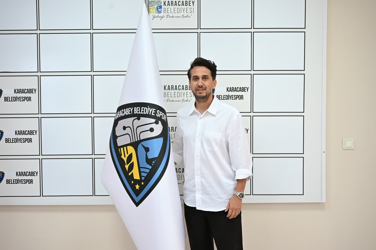 KARACABEY BELEDİYESPOR, 2026-2027 SEZONU İÇİN TEKNİK DİREKTÖR RAMAZAN ÇELİK İLE ANLAŞMAYA...