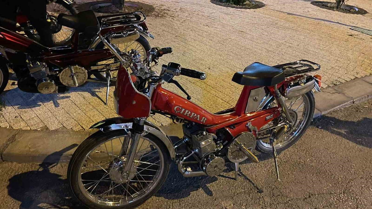 KARAMAN'DA ÜZERİNDE TEKNİK DEĞİŞİKLİKLER YAPILDIĞI BELİRLENEN ÜÇ MOTOSİKLETE TOPLAM 344 BİN LİRA...