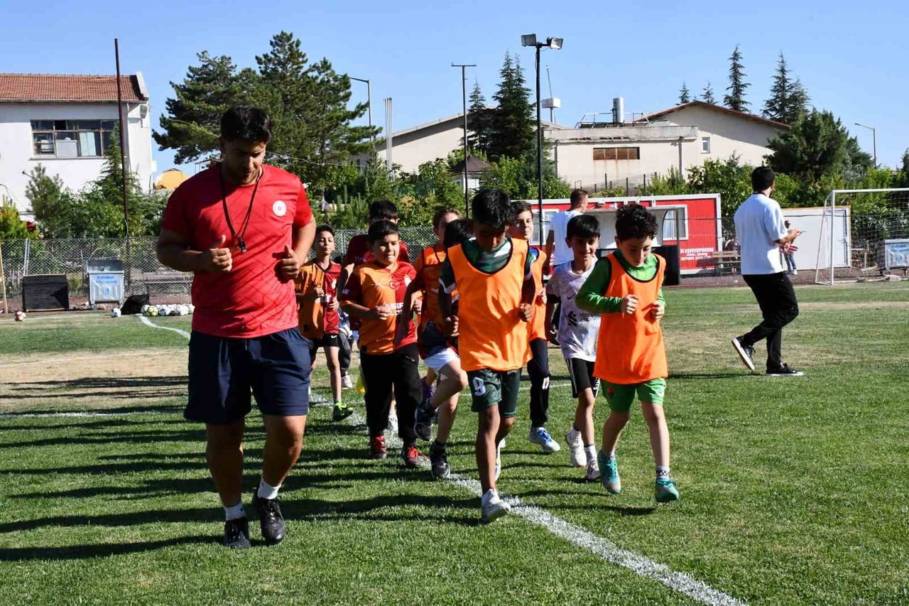 KARAMAN’DA İL ÖZEL İDARESİ SPOR İŞLERİ MÜDÜRLÜĞÜ’NÜN 7-12 YAŞ GRUBUNDAKİ ÇOCUKLARA YÖNELİK...