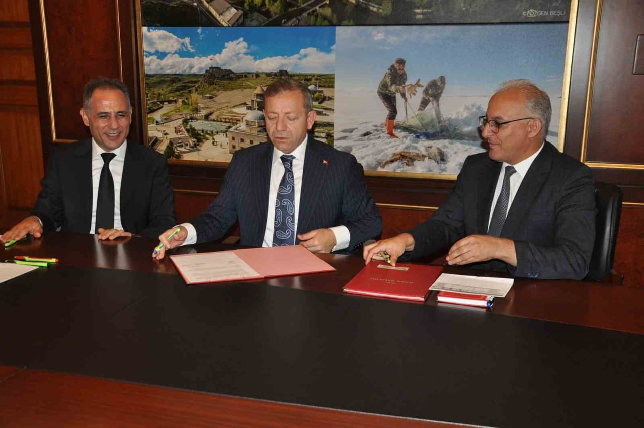 KARS'TA KÜÇÜKBAŞ HAYVANCILIĞINDA "KÖYÜMDE YAŞAMAK İÇİN BİR SÜRÜ NEDENİM VAR" KREDİ LİMİTİ 2 MİLYON...