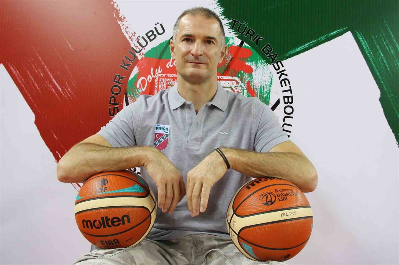 KARŞIYAKA BASKETBOL, BAŞANTRENÖR AHMET KANDEMİR İLE YENİDEN GÖRÜŞME YAPMAMA KARARI ALDIKTAN SONRA...
