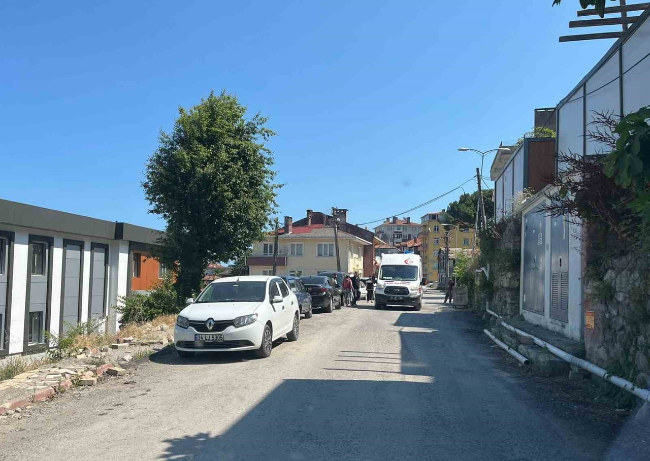 KASTAMONU'NUN İNEBOLU İLÇESİNDE ÜZERİNE ÇALIŞTIĞI İNŞAATTA YARALANAN İŞÇİ HASTANEYE...