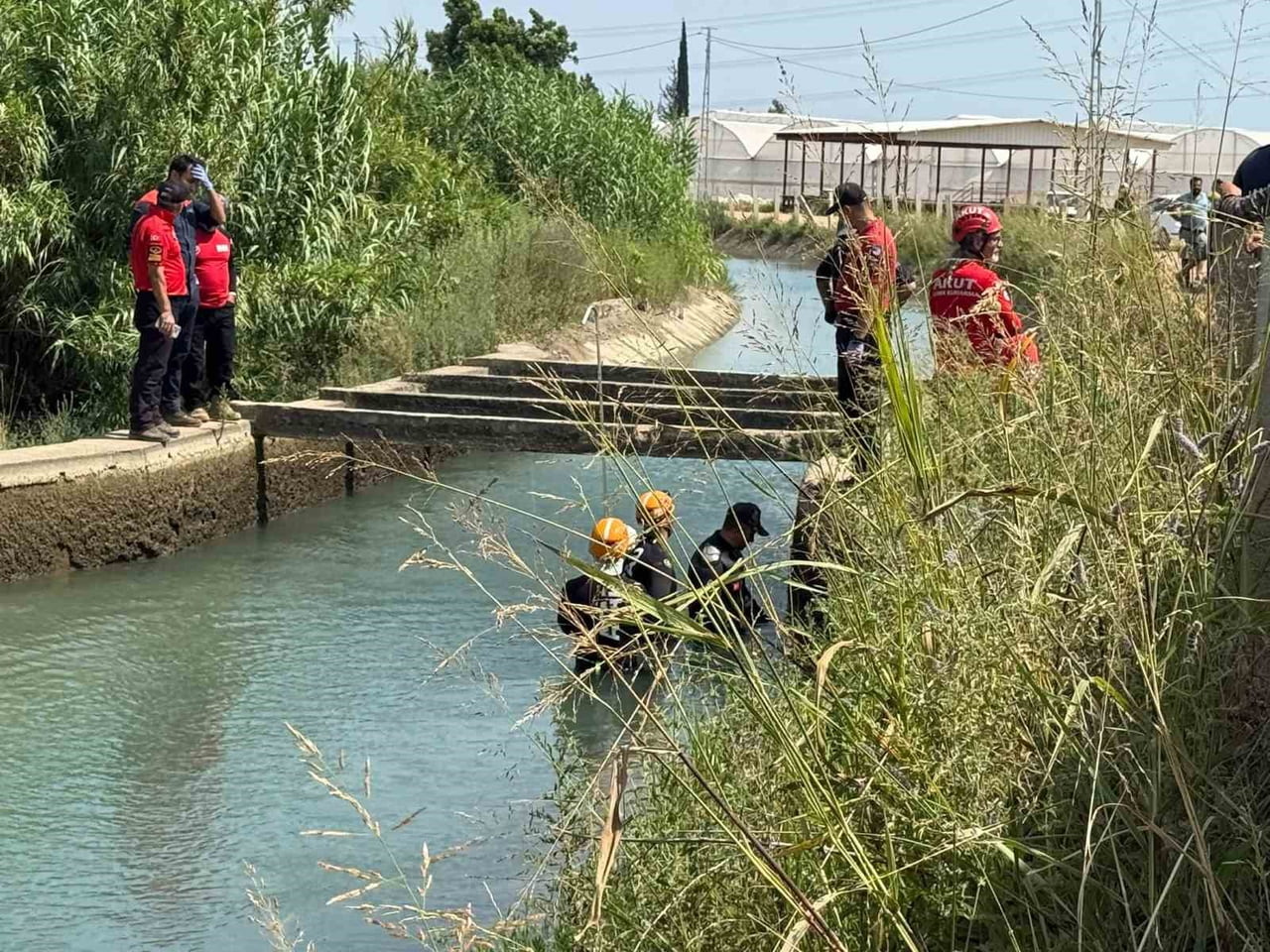 KAYIP ŞAHSIN CESEDİ, SULAMA KANALINDAKİ KÖPRÜNÜN ALTINDA BULUNDU
