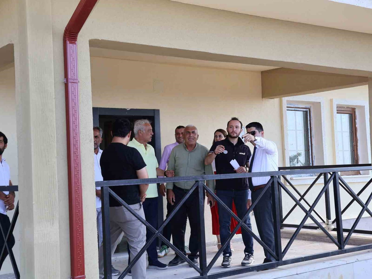 KAYMAKAM FATİH EROĞLU, IŞIKLI MAHALLESİ’NDE YAPIMI DEVAM EDEN KIRSAL AFET KONUTLARINDA...