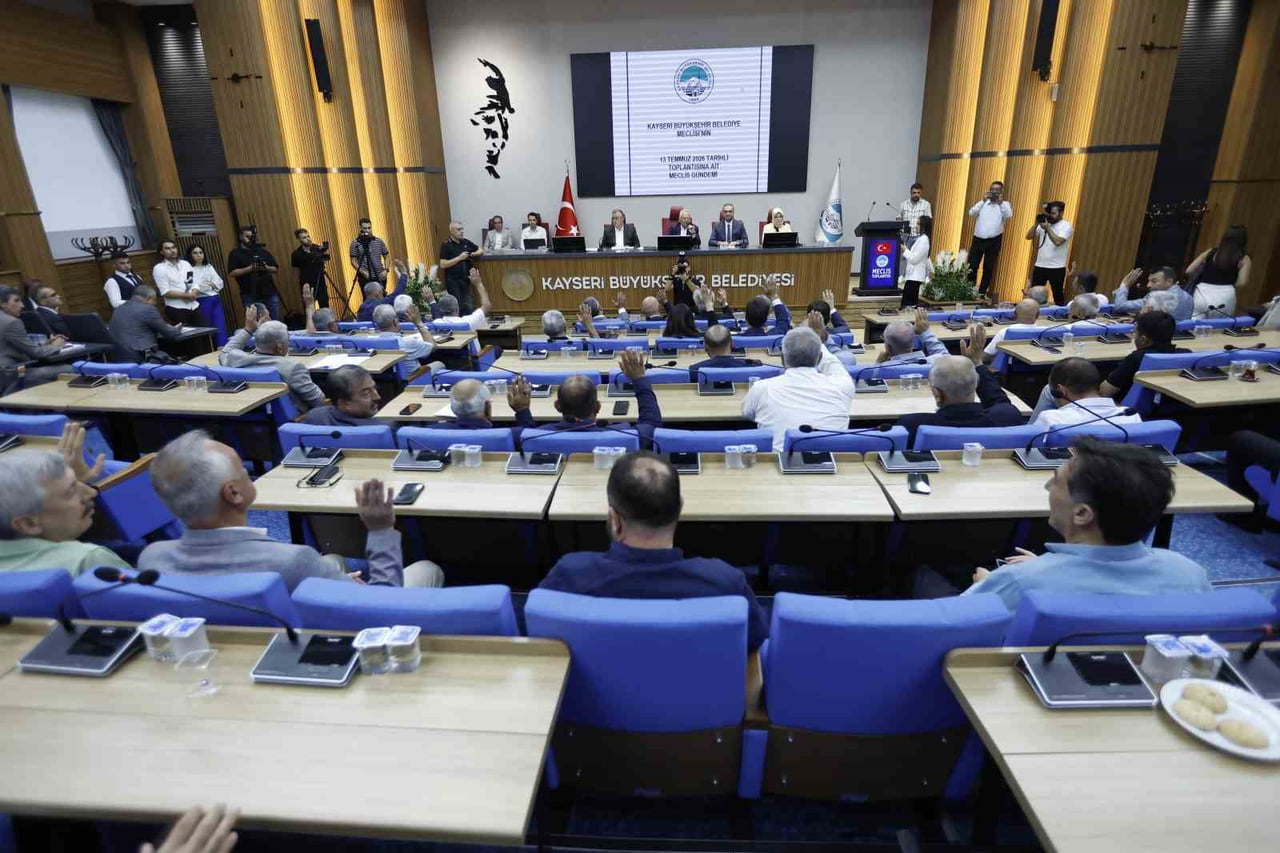 KAYSERİ BÜYÜKŞEHİR BELEDİYE BAŞKANI DR. MEMDUH BÜYÜKKILIÇ BAŞKANLIĞINDA GERÇEKLEŞTİRİLEN TEMMUZ...