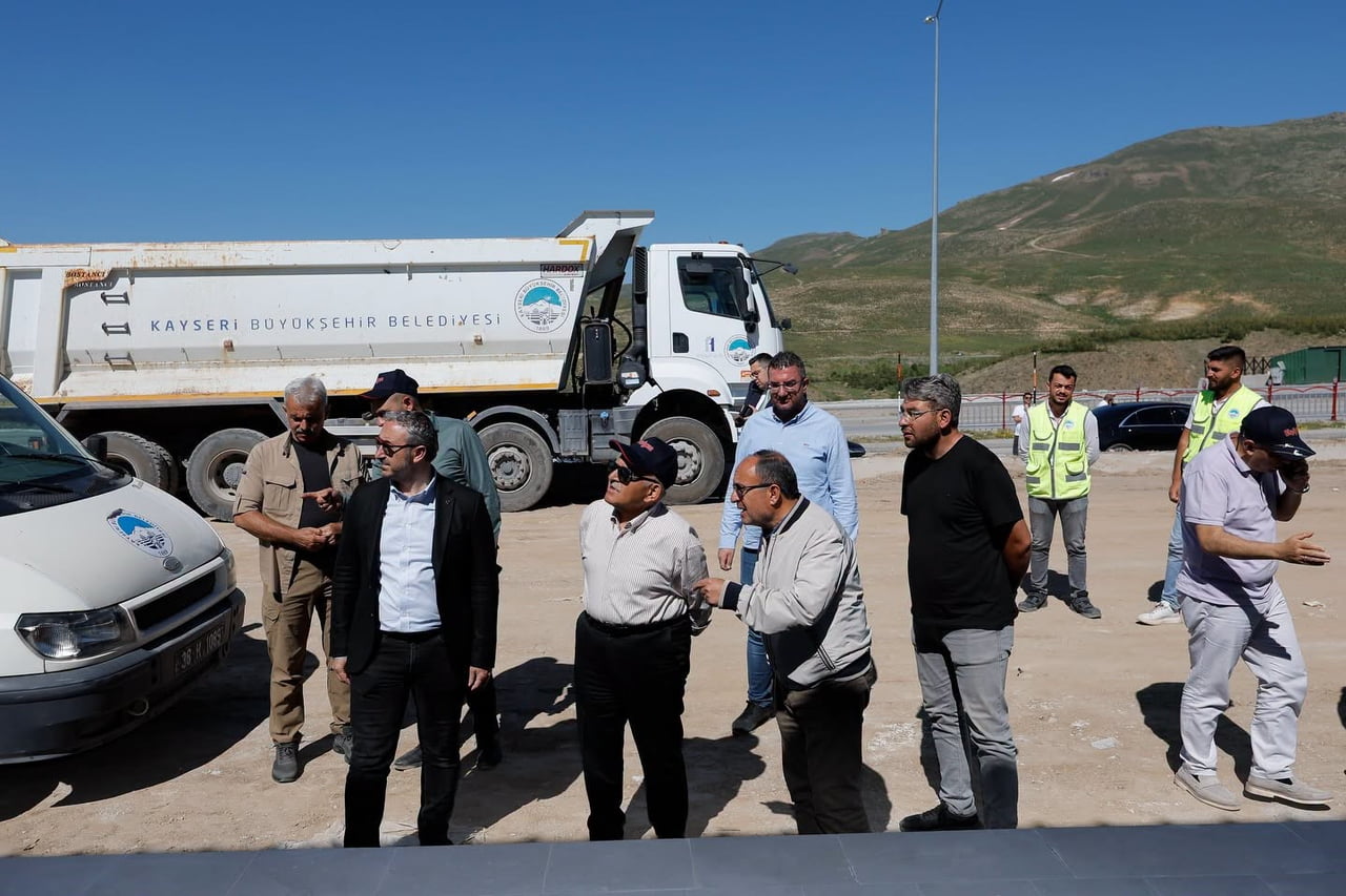 KAYSERİ BÜYÜKŞEHİR BELEDİYE BAŞKANI DR. MEMDUH BÜYÜKKILIÇ, DÜNYA MARKASI ERCİYES’İ KIŞ TURİZMİNİN...