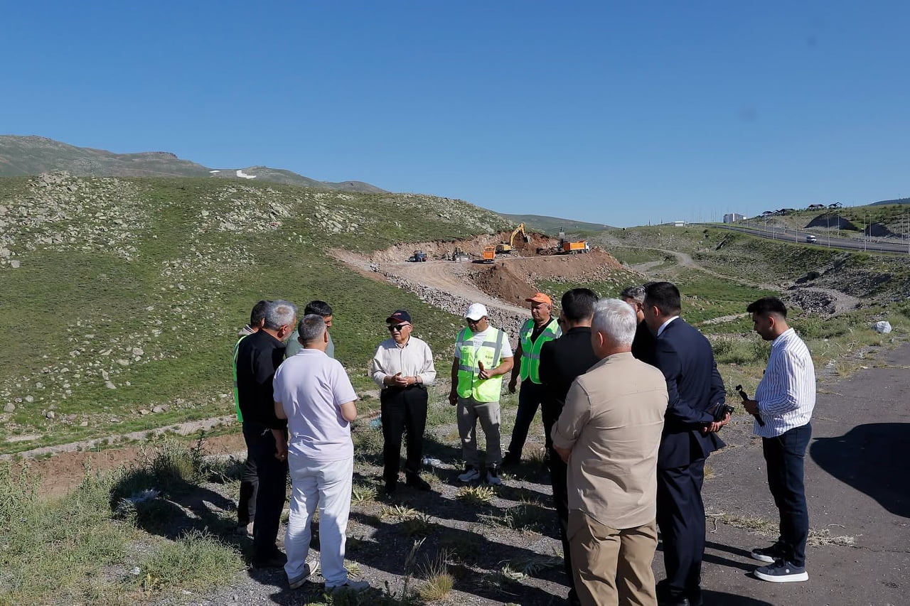 KAYSERİ BÜYÜKŞEHİR BELEDİYE BAŞKANI DR. MEMDUH BÜYÜKKILIÇ, DÜNYANIN EN İYİ 25 KAYAK MERKEZİ...
