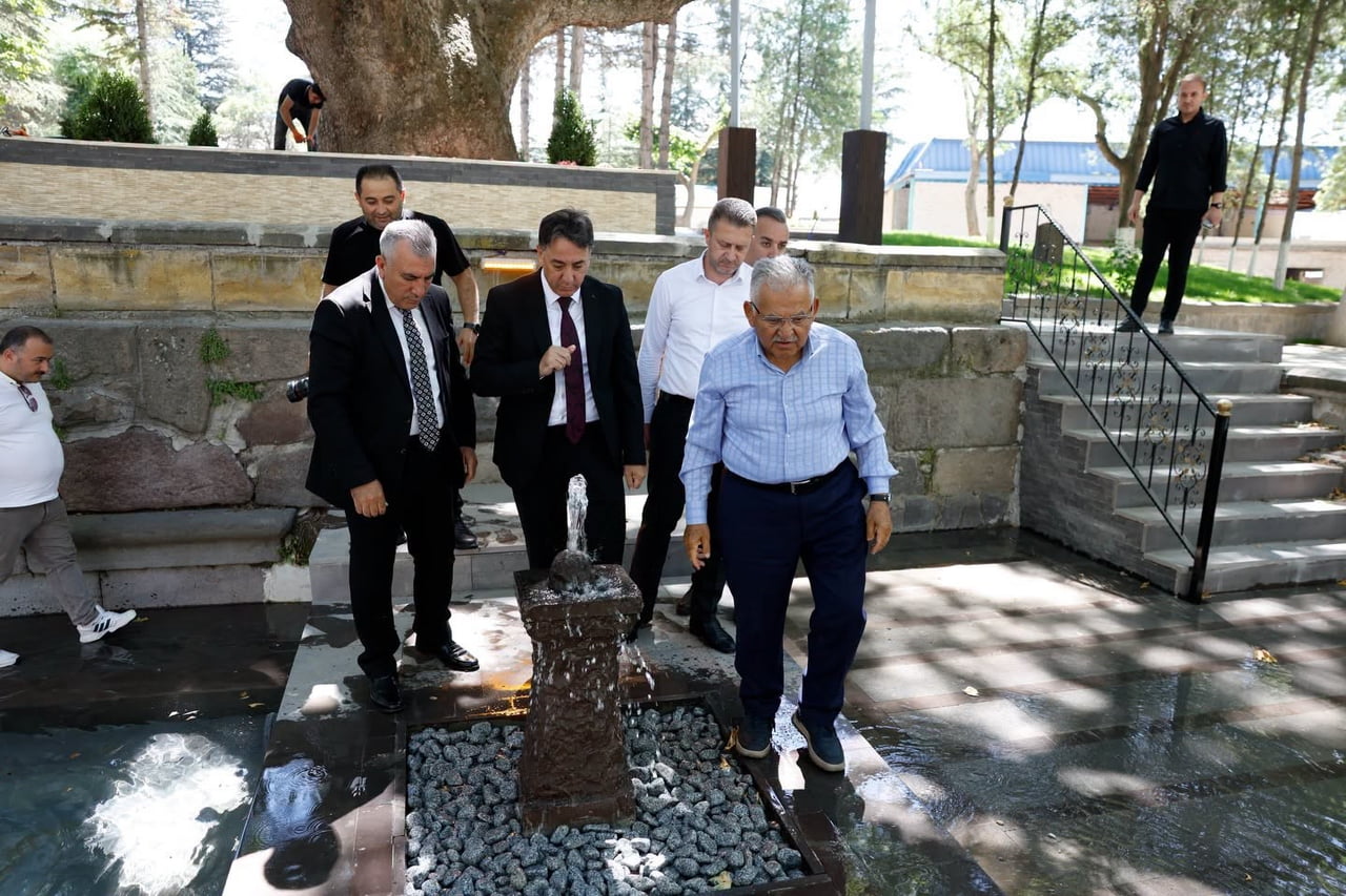 KAYSERİ BÜYÜKŞEHİR BELEDİYE BAŞKANI DR. MEMDUH BÜYÜKKILIÇ, İLÇE ZİYARETLERİ KAPSAMINDA BABA OCAĞI...