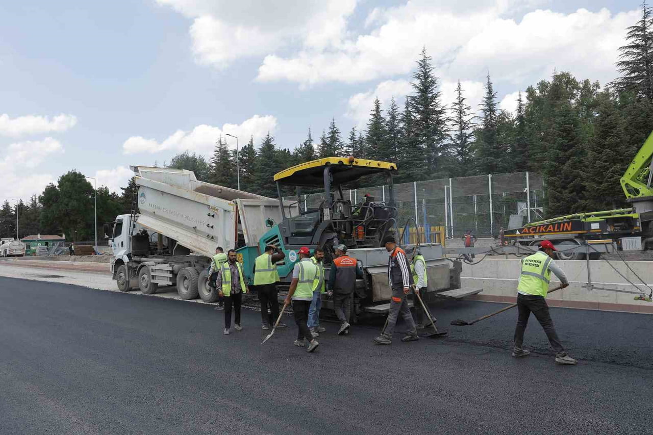 KAYSERİ BÜYÜKŞEHİR BELEDİYE BAŞKANI DR. MEMDUH BÜYÜKKILIÇ; YAPIMINDA SONA YAKLAŞILAN DSİ-YENİ...