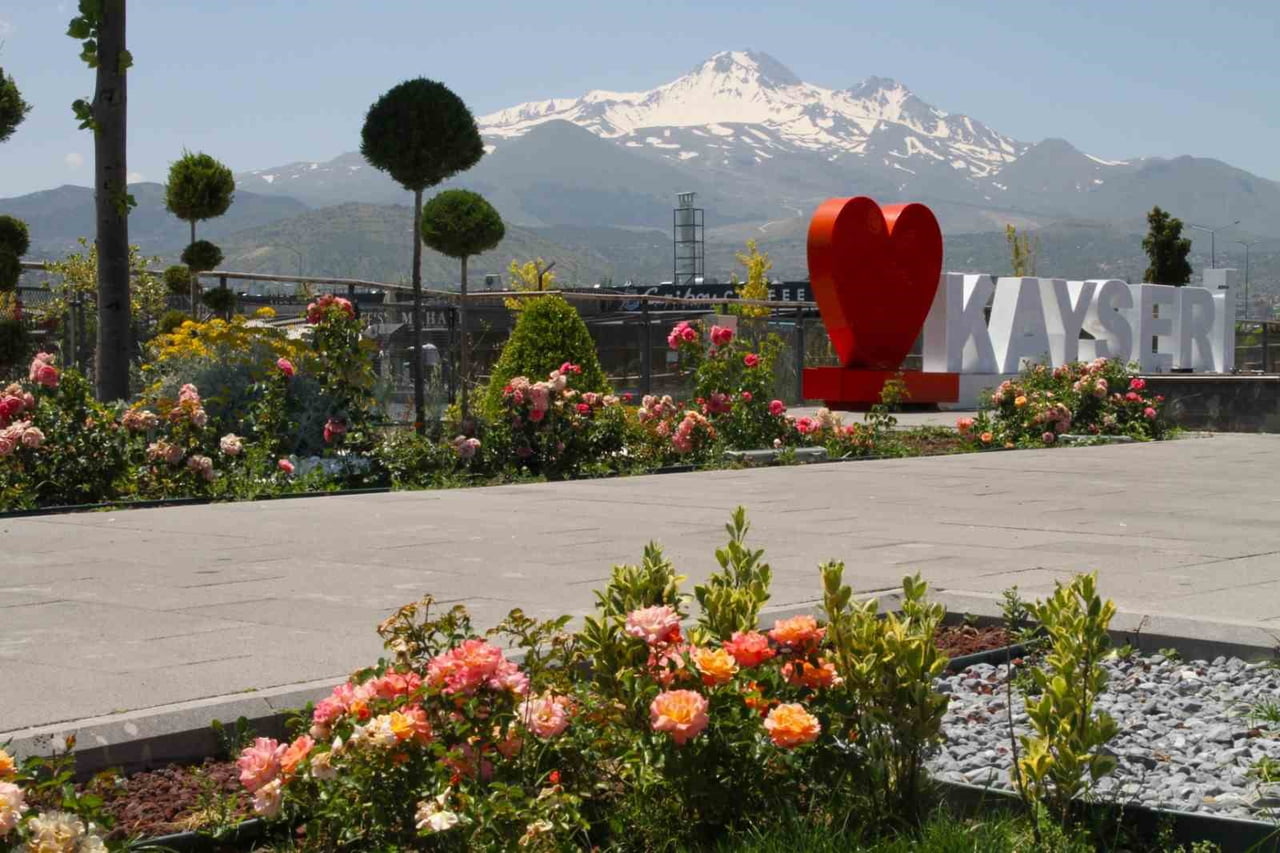 KAYSERİ BÜYÜKŞEHİR BELEDİYESİ; BAŞKAN DR. MEMDUH BÜYÜKKILIÇ’IN 'DAHA YEŞİL BİR KAYSERİ' VİZYONU...