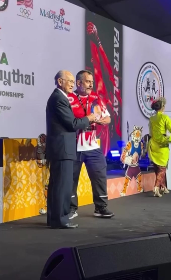 KAYSERİ GENÇLİK VE SPOR İL MÜDÜRLÜĞÜ ANTRENÖRÜ VE MUAYTHAİ MİLLİ TAKIMI TEKNİK DİREKTÖRÜ GÖKSEL...
