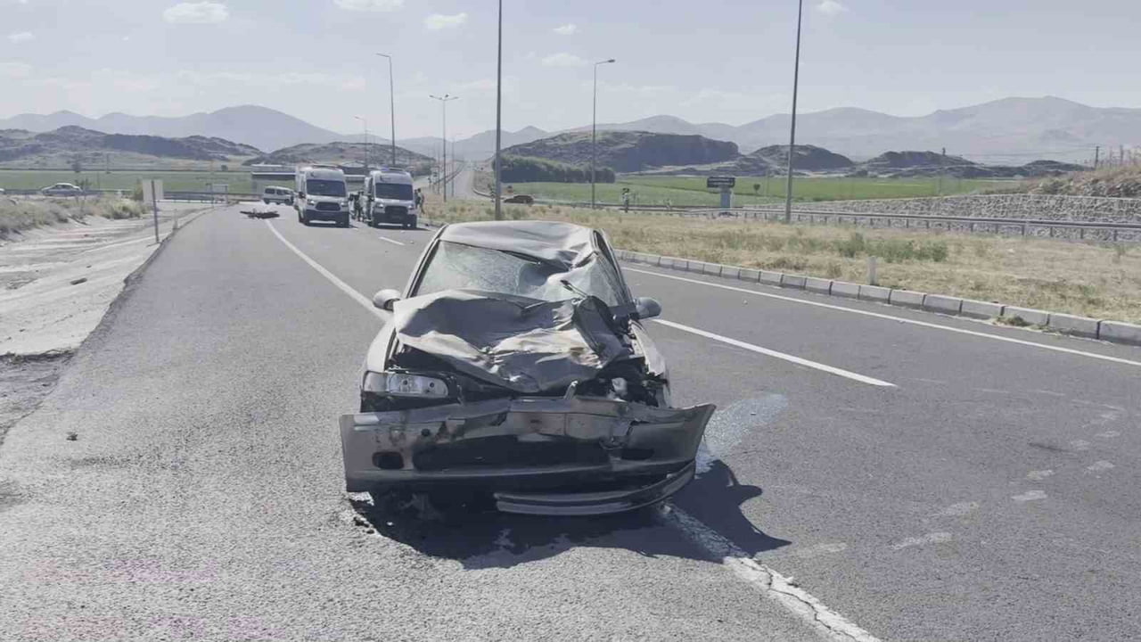KAYSERİ’NİN İNCESU İLÇESİNDE OTOMOBİL İLE MOTOSİKLETİN KARIŞTIĞI KAZADA 1 KİŞİ HAYATINI...