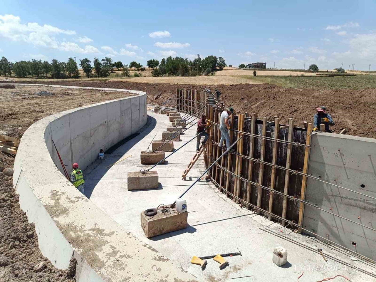 KAYSERİ’NİN TOMARZA İLÇESİNE BAĞLI GÜLVEREN MAHALLESİ’NDE YÜRÜTÜLEN SOSUN DERESİ 1. KISIM TAŞKIN...