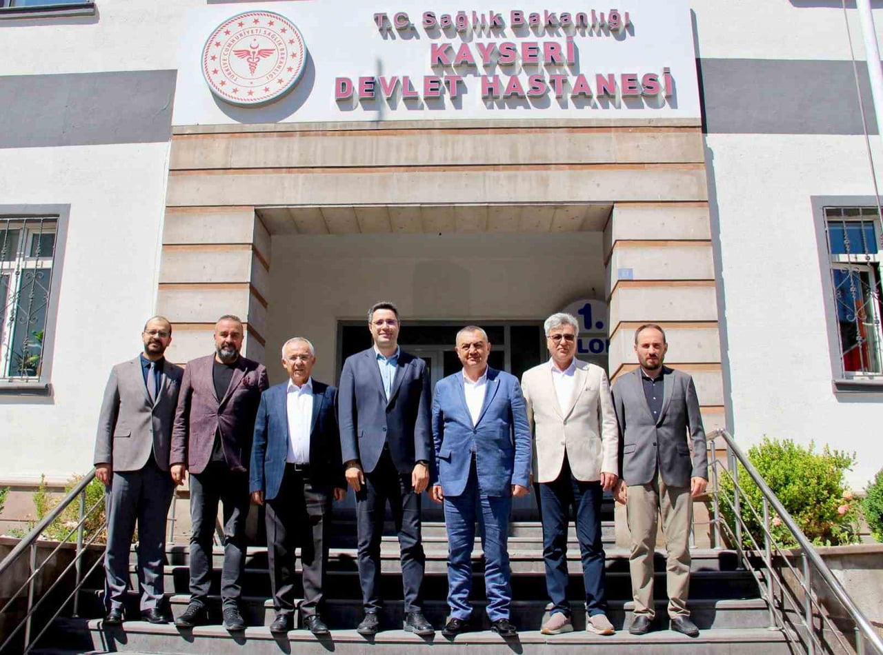KAYSERİ SANAYİ ODASI BAŞKANI MEHMET BÜYÜKSİMİTCİ VE YÖNETİM KURULU ÜYELERİ; KAYSERİ DEVLET...