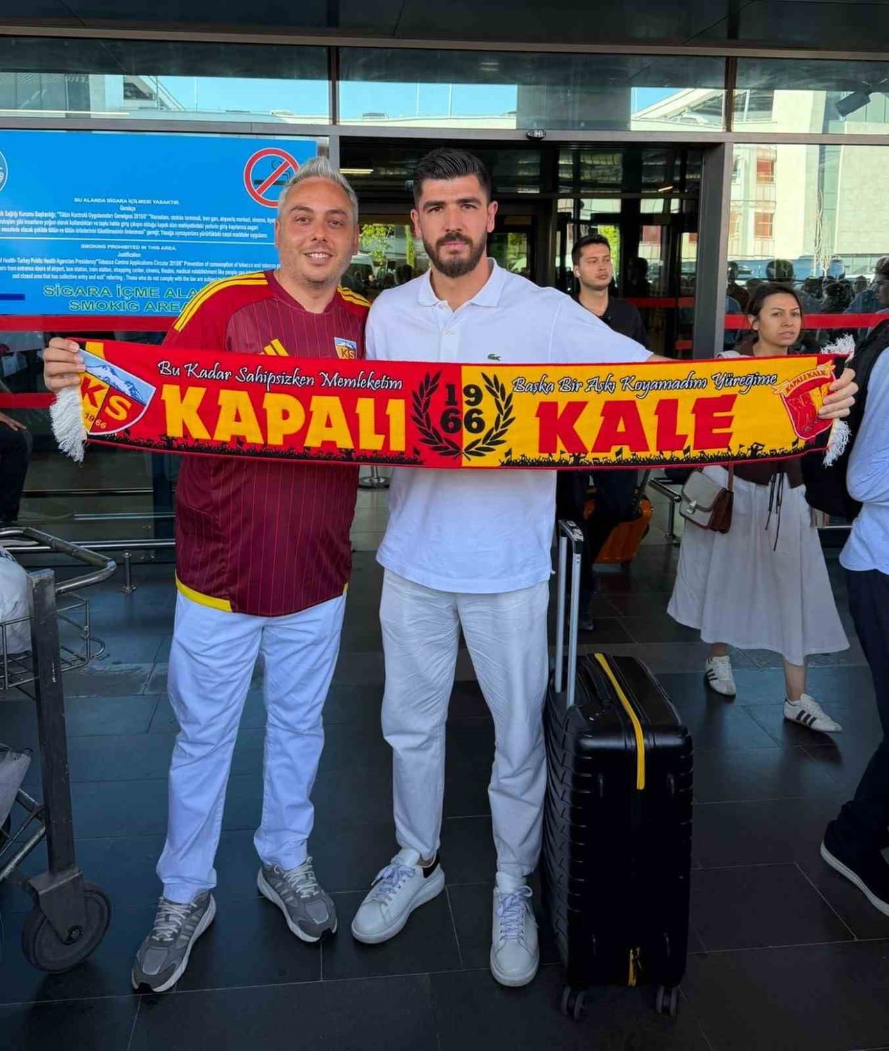 KAYSERİSPOR PRENSİP ANLAŞMASINA VARDIĞI CENK ŞEN VE FETHİ ÖZER’İ KAYSERİ’YE GETİRDİ