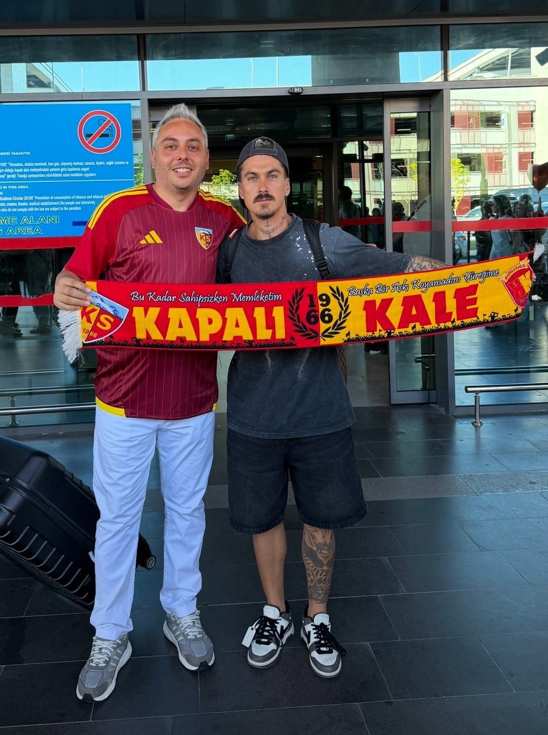 KAYSERİSPOR PRENSİP ANLAŞMASINA VARDIĞI CENK ŞEN VE FETHİ ÖZER’İ KAYSERİ’YE GETİRDİ