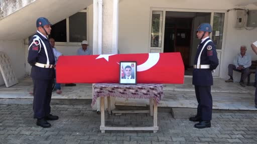 Kazada hayatını kaybeden Hasan Samur son yolculuğuna memleketi Uşak'ta uğurlandı