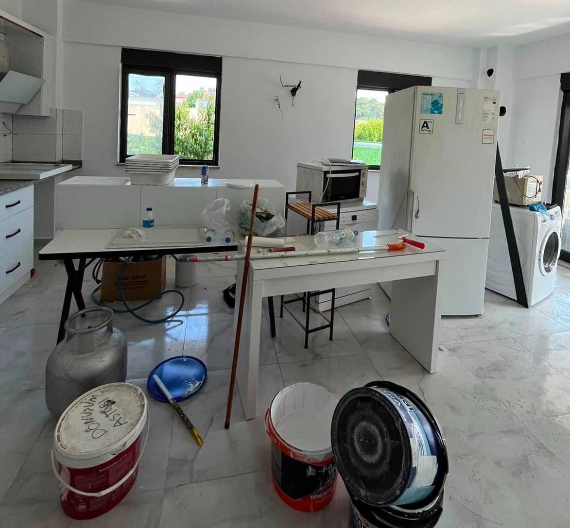 KEMER BELEDİYESİ FEN İŞLERİ MÜDÜRLÜĞÜ EKİPLERİ, KUZDERE MAHALLESİ’NDE MEYDANA GELEN YANGINDA ZARAR...