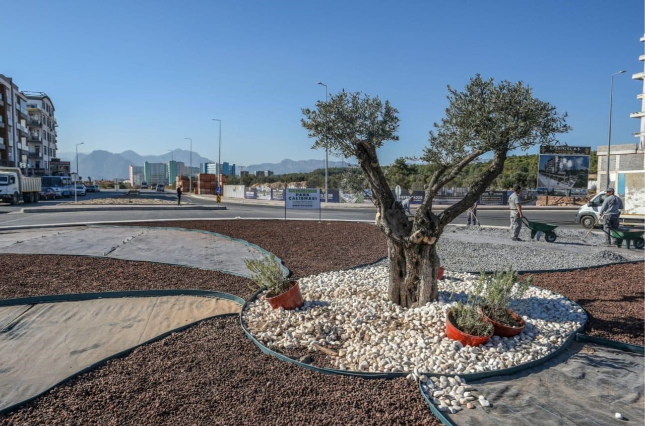 KEPEZ BELEDİYESİ, SU KAYNAKLARININ VERİMLİ KULLANILMASINI SAĞLAMAK AMACIYLA İLÇE GENELİNDEKİ PARK...