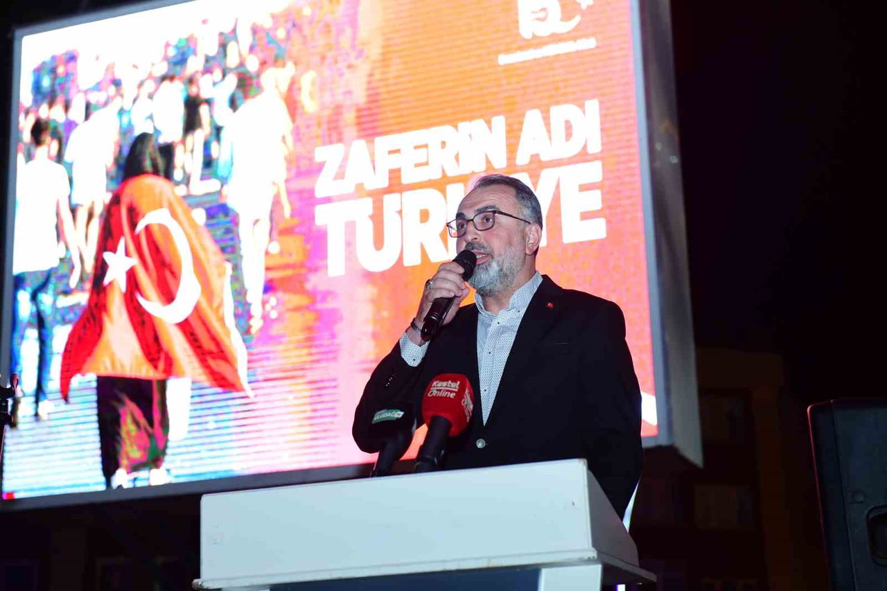 KESTEL BELEDİYE BAŞKANI FERHAT EROL, 15 TEMMUZ DEMOKRASİ VE MİLLÎ BİRLİK GÜNÜ DOLAYISIYLA...