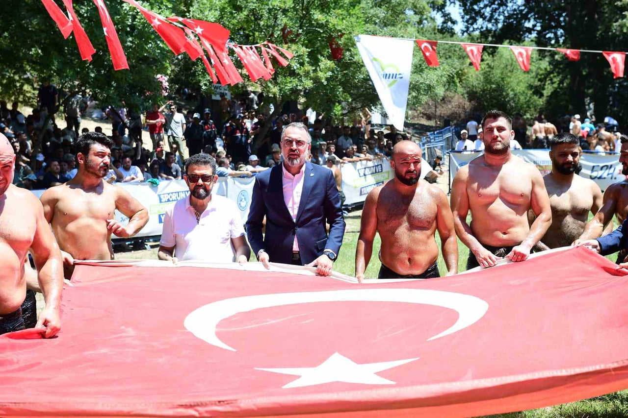KESTEL BELEDİYESİ TARAFINDAN BU YIL 525'İNCİSİ DÜZENLENECEK GELENEKSEL KOZLUÖREN YAĞLI GÜREŞLERİ...
