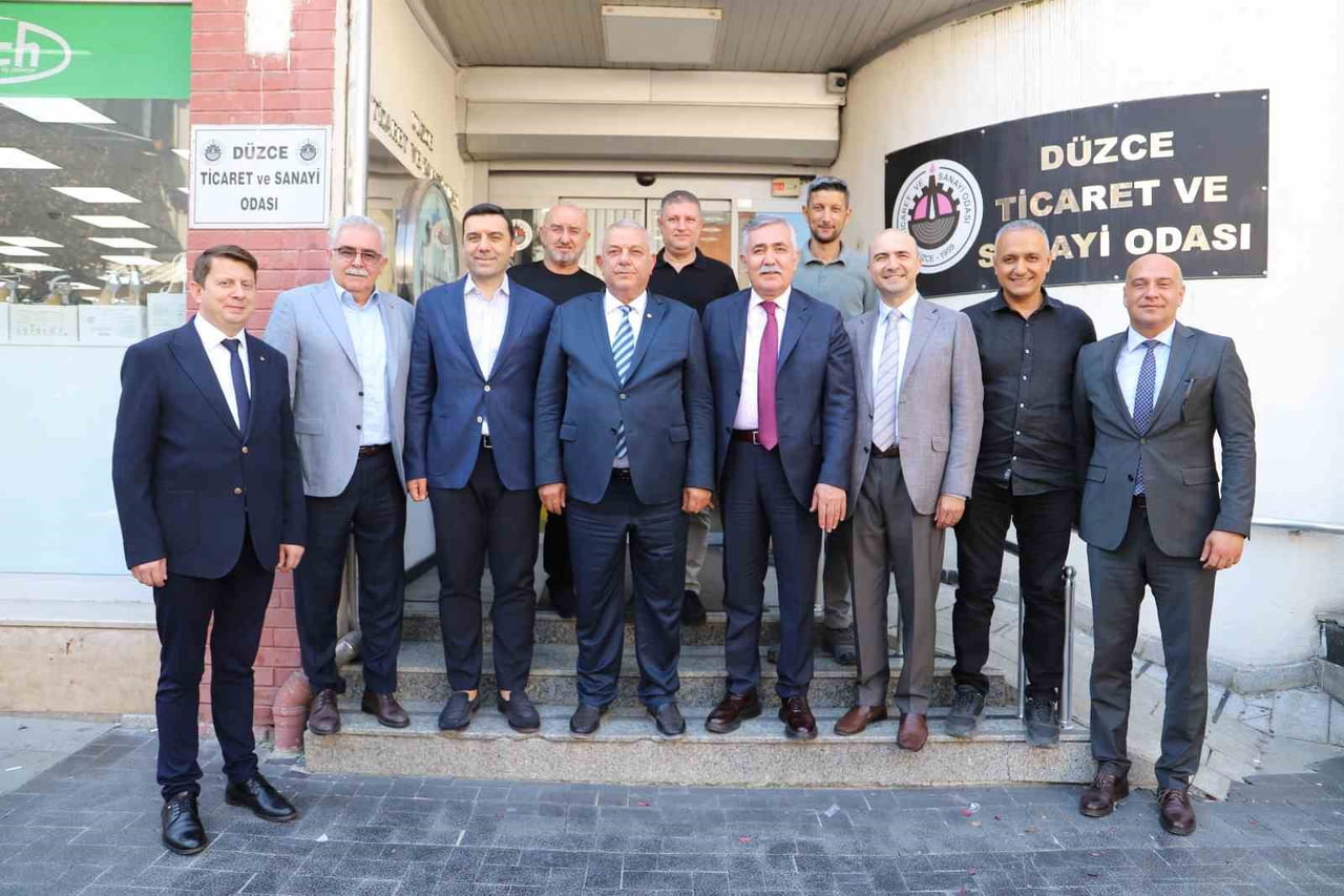 KGF YÖNETİM KURULU BAŞKANI ERDOĞAN ÖZEGEN VE KOSGEB BAŞKANI İBRAHİMCİOĞLU’NDAN DÜZCE’YE TEKNOLOJİ...